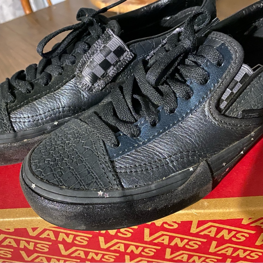 VANS WOMEN’S Slip On Cap Size 7.5 & 7